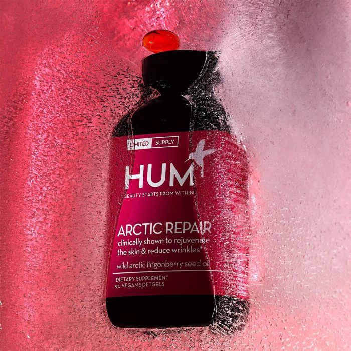 Lingonberry seed oil vegan softgels for wrinkle reduction and skin hydration